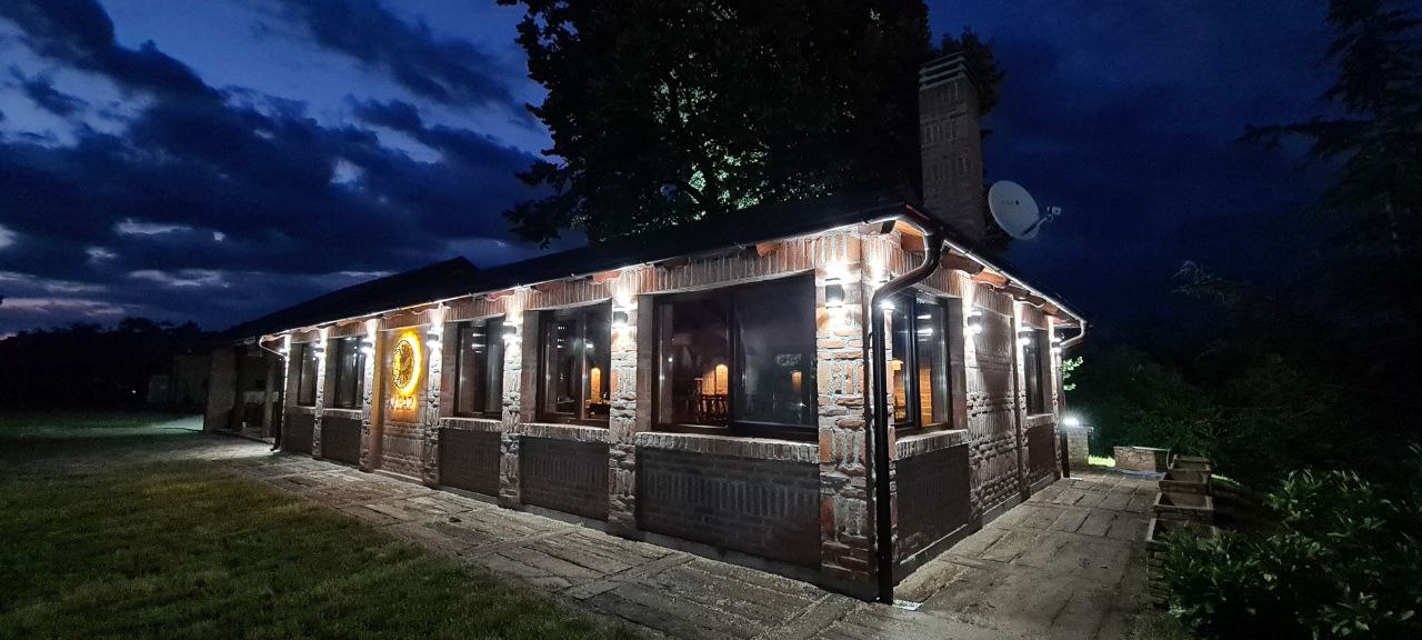 Kuća vetrova Lazar rakija